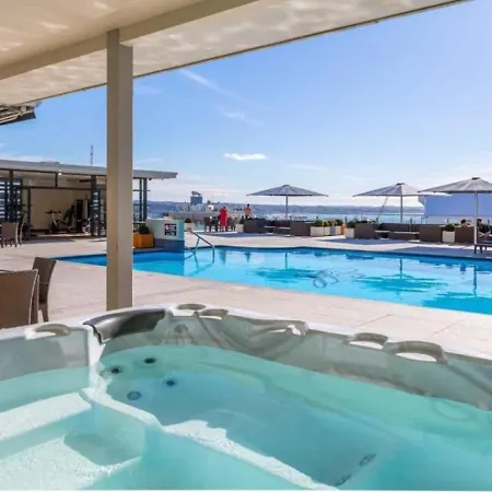 Heart Of The City Apartment - By Sky Tower - Free Parking!